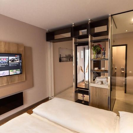 24Seven Hotel ชวาบาค ภายนอก รูปภาพ