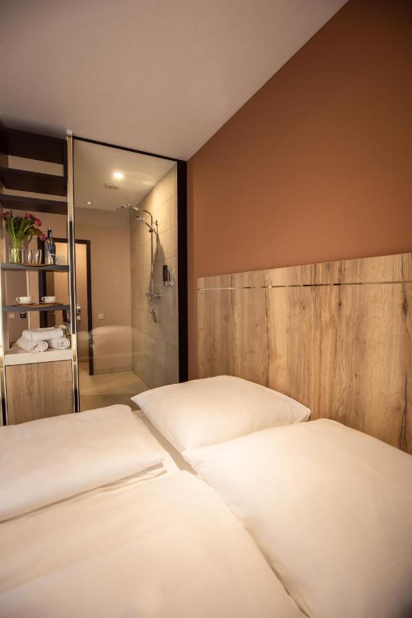 24Seven Hotel ชวาบาค ภายนอก รูปภาพ