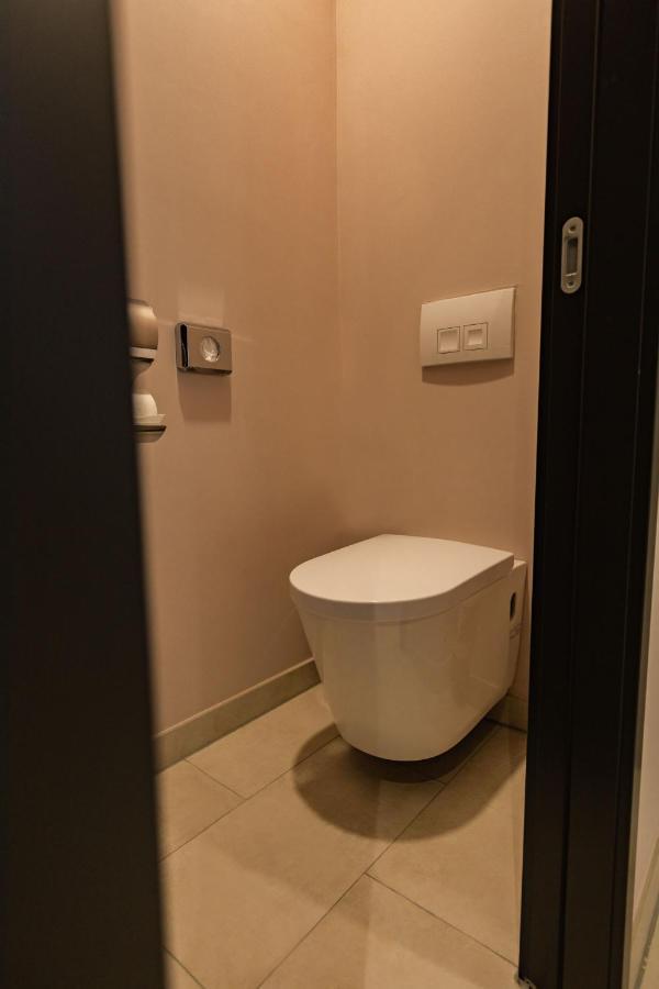 24Seven Hotel ชวาบาค ภายนอก รูปภาพ