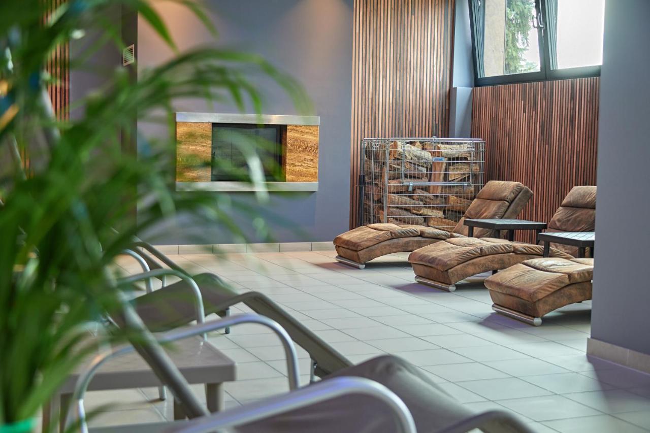 24Seven Hotel ชวาบาค ภายนอก รูปภาพ
